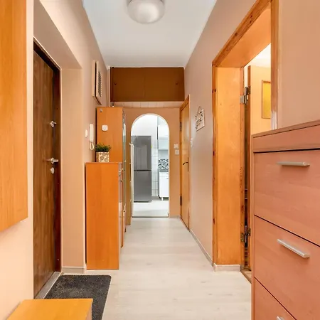 Dlugosza Homely By Bookinghost 아파트