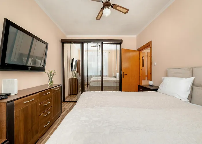 Dlugosza Homely By Bookinghost Apartmán